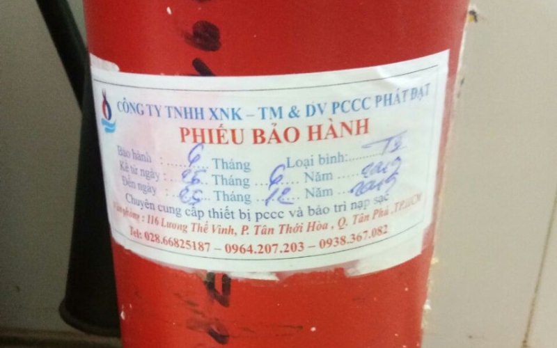 Cách kiểm tra hạn sử dụng bình chữa cháy chính xác