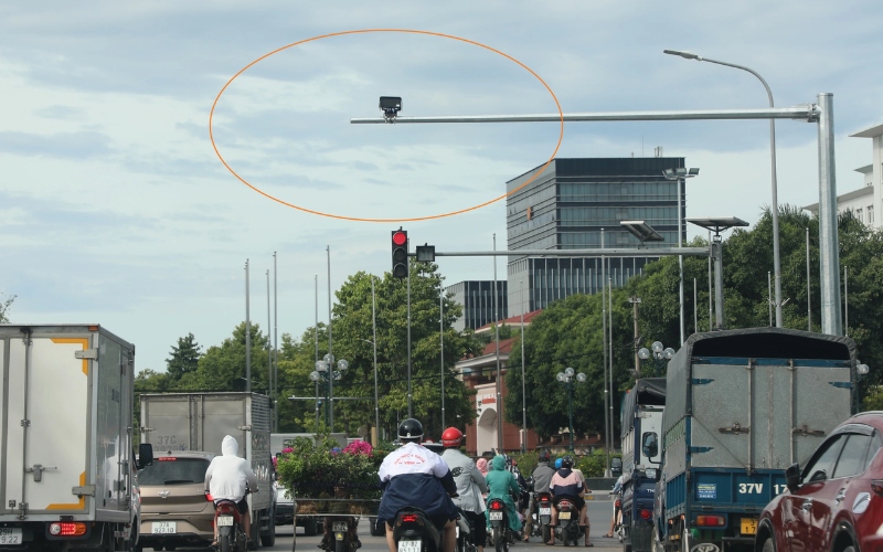 hình ảnh camera phạt nguội
