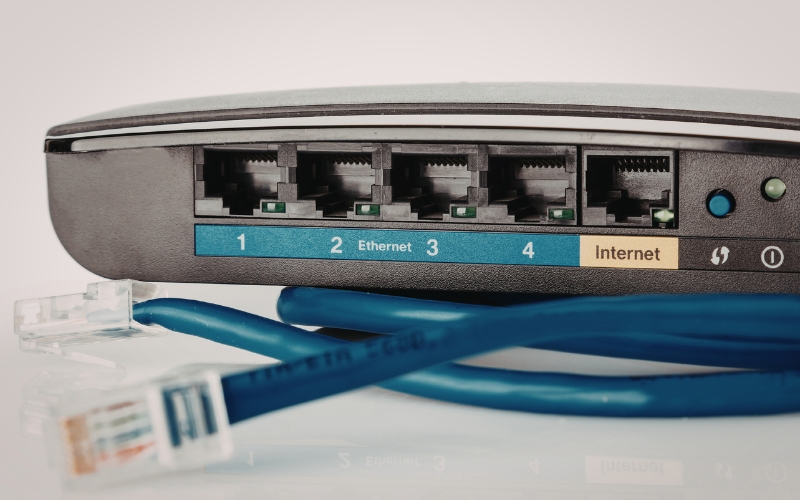 Wired Router (Router có dây)